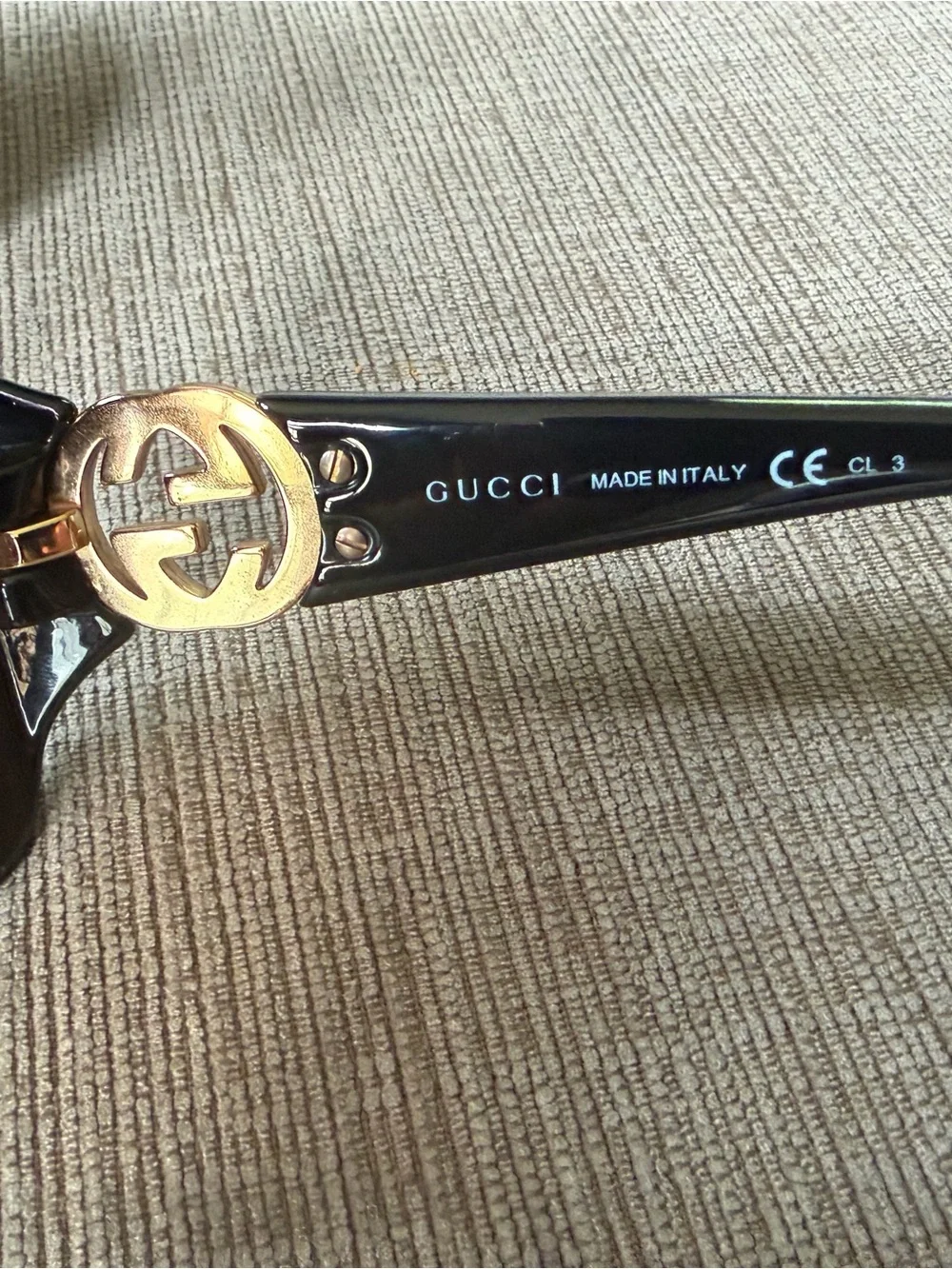 Gucci Black Women's Oversized Sunglasses with Brown Branded Case